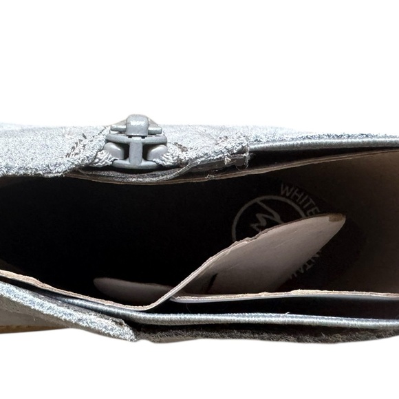 White Mountain Glassie Lug Sole Chelsea Ankle Boots blue unworn suede leather 8 - Picture 9 of 10